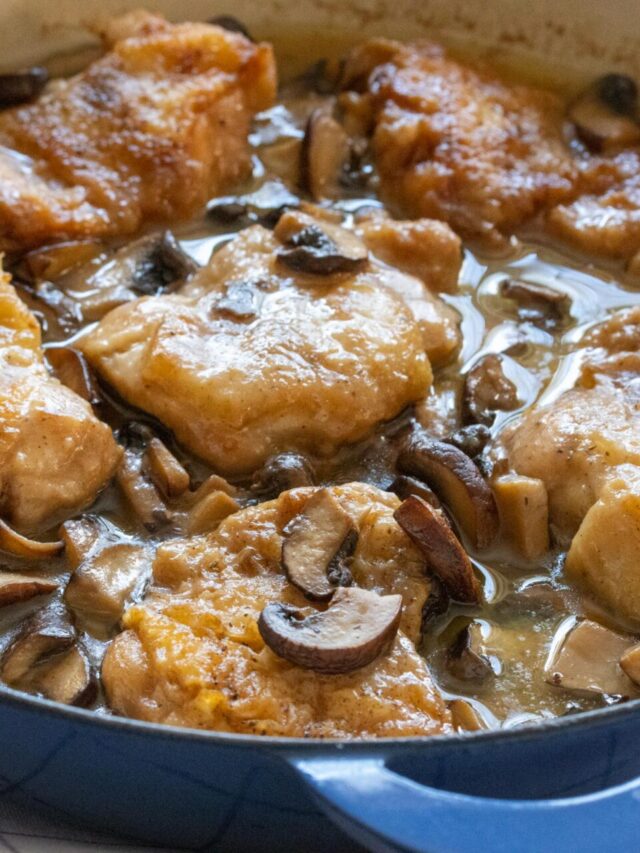 Must-Try Mushroom Chicken – A French Classic Licking Dish